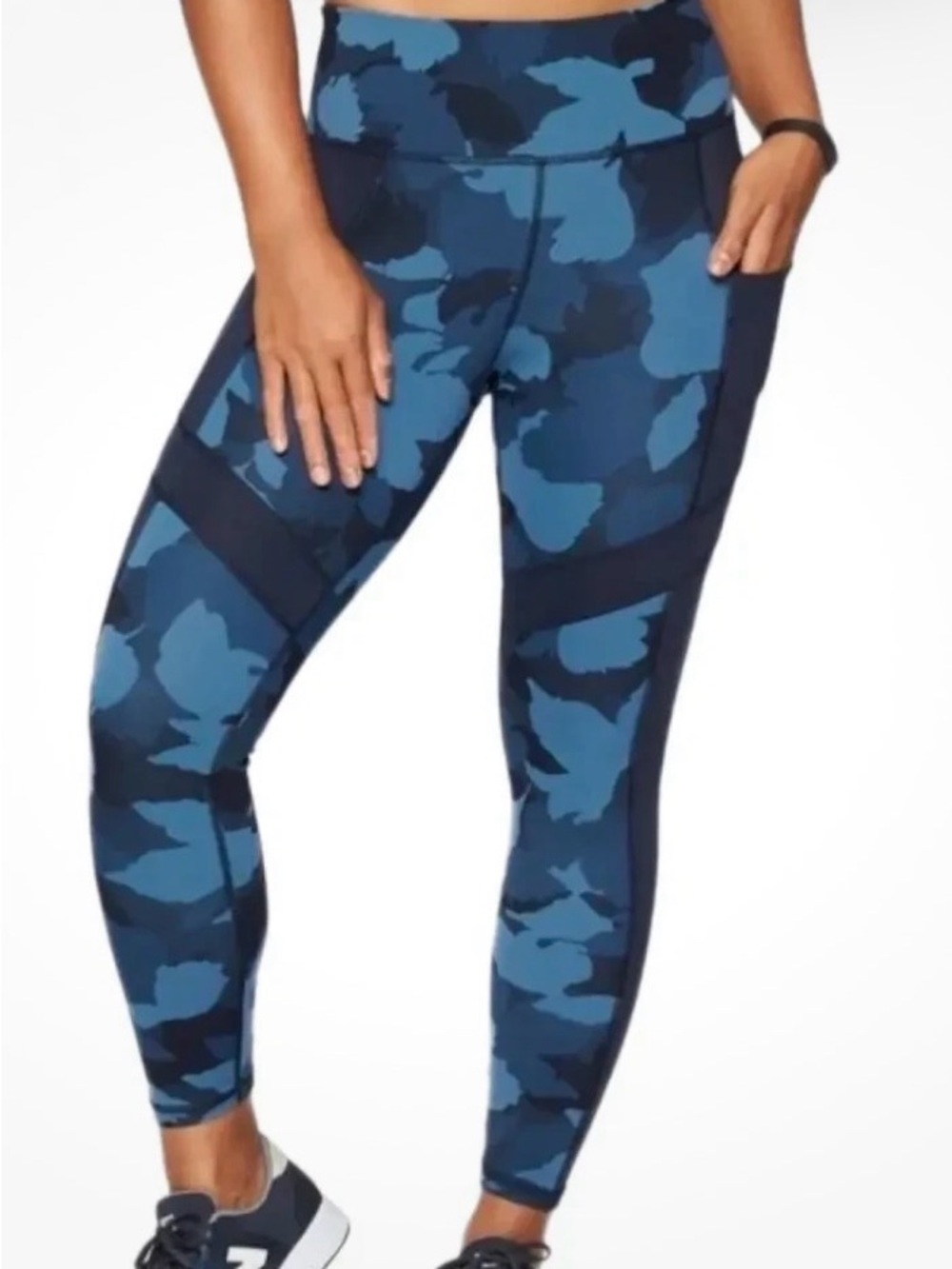 Athleta Ultimate Stash Pocket Camo Capris Blue Tight Leggings Women’s Size XS